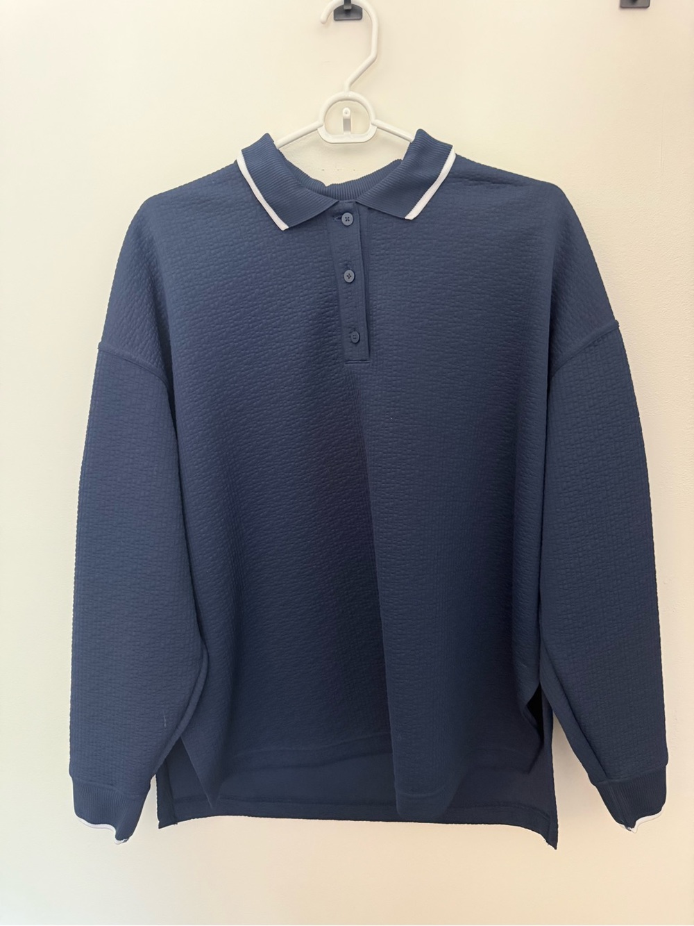 Lululemon Women’s Textured Long-Sleeve Navy Polo White Trim. Like New, size 8 - Picture 2 of 8